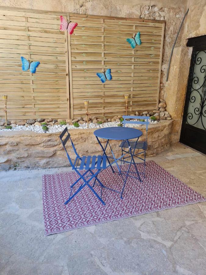 Chez Karine - Appartement Lédenon Exterior foto